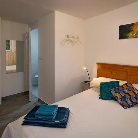 Modern In Des Alberes Apartmán